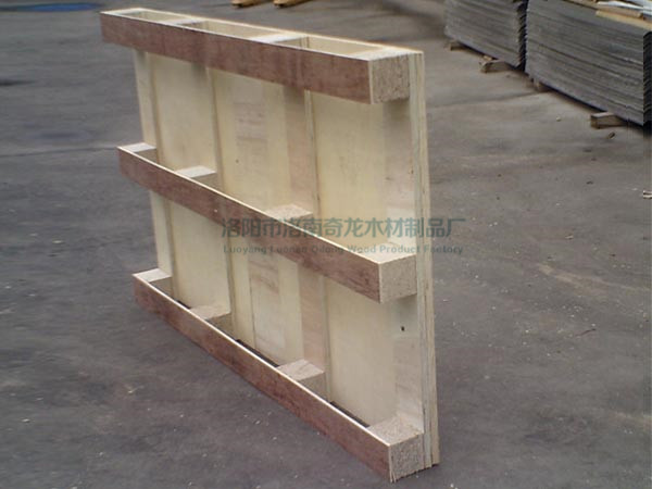 出口木托盤(pán)的基本結(jié)構(gòu)